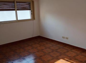 Departamento de 2 ambientes, Villa Urquiza · Departamento de 35 m² con 1 Dormitorio en Alquiler en Villa Urquiza, Frente a La Estación de Tren