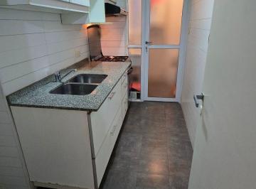 Departamento de 2 ambientes, Recoleta · 2 Amb Uriburu 1600 1° Recoleta Patio Lateral Split Bajas Expensas