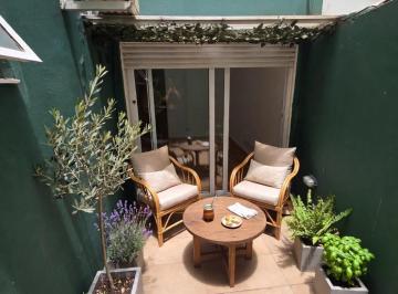 Departamento de 2 ambientes, Recoleta · 2 Amb Uriburu 1600 1° Recoleta Patio Lateral Split Bajas Expensas