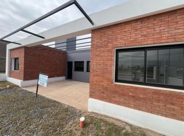 PH · 75m² · 3 Ambientes · 1 Cochera · Duplex Dos Dorm Una Planta Frente a La Plaza de Rincones