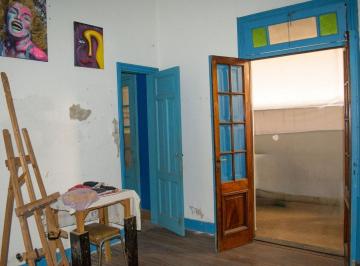 PH · 250m² · 8 Ambientes · PH en Venta en Pompeya