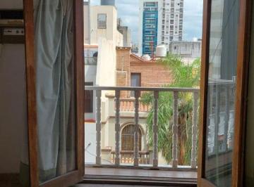 Departamento de 1 ambiente, Córdoba · Departamento en Alquiler de 3 Dorm. – 150 m² – Centro – Balcón Al Frente