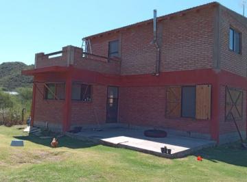 Casa de 4 ambientes, San Francisco del Monte de Oro · Casa en Venta – Gran Parque, Acequia de Riego y Vistas a Las Sierras –san Francisco del Monte de Oro