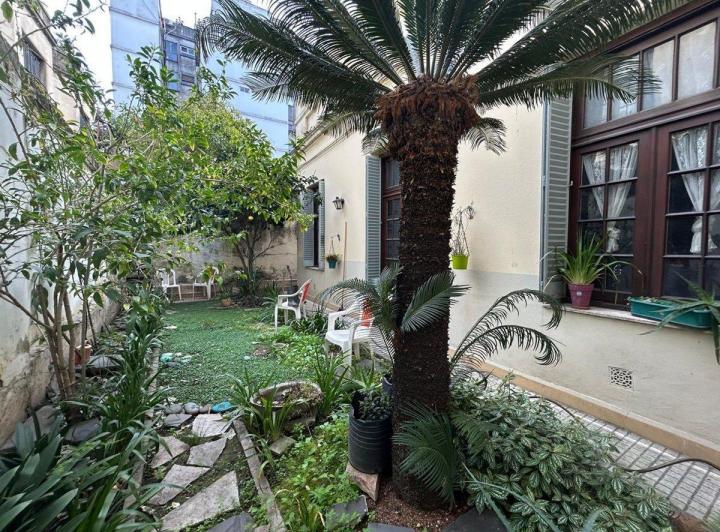 PH · 167m² · 6 Ambientes · 1 Cochera