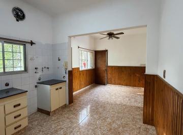 Casa de 4 ambientes, Bahía Blanca · Casa en Venta de 2 Habitaciones - Rivadavia 1054