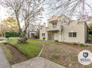 Casa · 135m² · 5 Ambientes · 3 Cocheras · Venta Casa en Fincas de Maschwitz 5amb 3dorm 2baños, Toilette, Pileta, Galería, Parrilla, Terraza