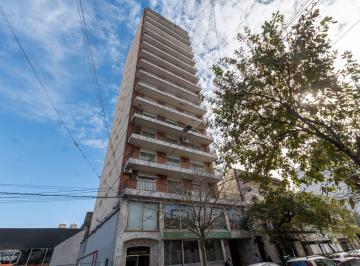 Departamento · 126m² · 6 Ambientes · 1 Cochera · Depto de 2 Dorm. con Cochera Zona Centro