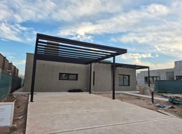 Casa de 4 ambientes, Mayor Drummond · Dueño Vende Casa a Estrenar Apto Credito