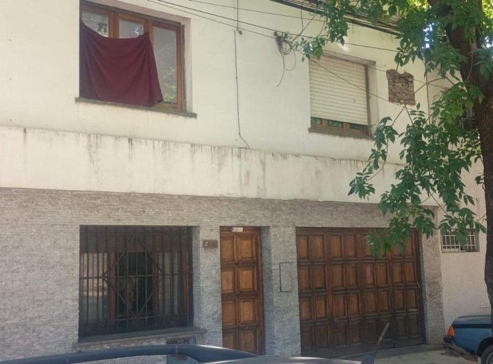 Casa · 184m² · 1 Ambiente · 3 Cocheras