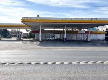 Local comercial · 200m² · Oportunidad de Inversión Sobre Ruta Nacional 8, Sup. Total 10.000 m² - Venado Tuerto