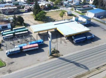 Local comercial · 200m² · Oportunidad de Inversión Sobre Ruta Nacional 8, Sup. Total 10.000 m² - Venado Tuerto