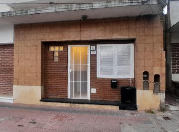 PH · 33m² · 2 Ambientes · PH de Ambiente y Medio, Planta Baja a La Calle
