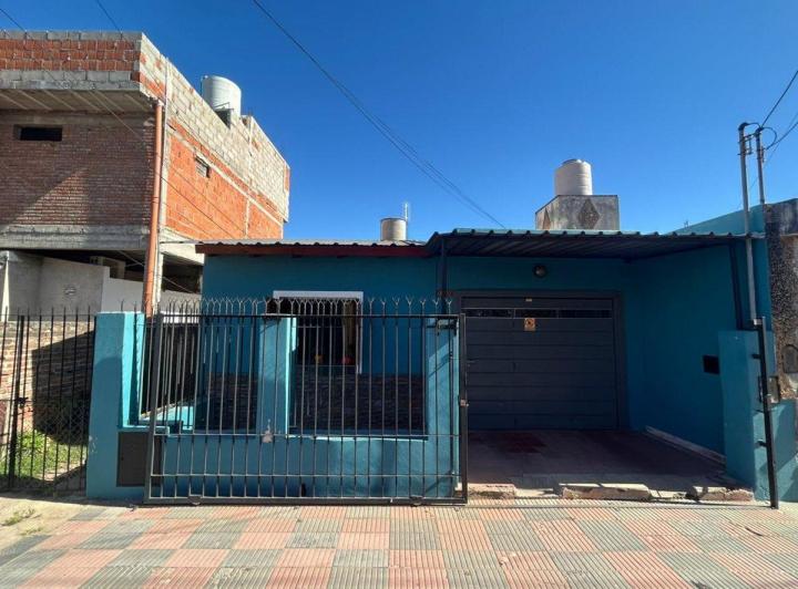 Casa · 190m² · 6 Ambientes · 1 Cochera