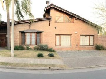 Casa · 409m² · 6 Ambientes · 4 Cocheras · Venta - Casa 3dorm + Depto - Patio y Pileta
