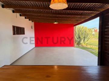 Casa · 83m² · 3 Ambientes · 2 Cocheras · Venta de Casa de 2 Dorm. en Ignacio Correas