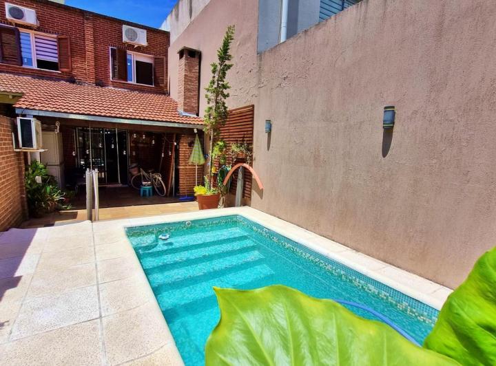 Casa · 95m² · 4 Ambientes · 1 Cochera