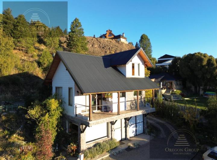 Casa · 200m² · 5 Ambientes