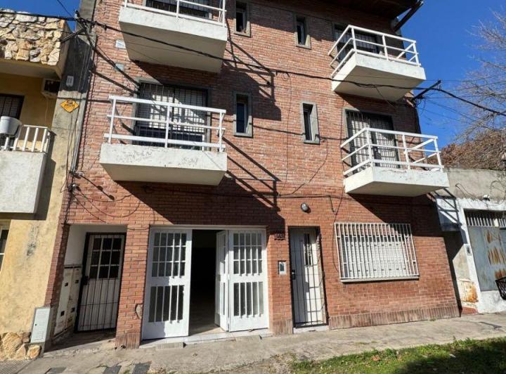 Casa · 65m² · 3 Ambientes · 1 Cochera
