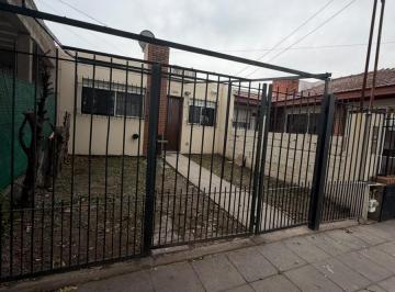 PH · 41m² · 4 Ambientes · 1 Cochera · PH en Villa Elvira