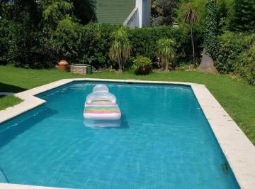 Casa · 220m² · 4 Ambientes · 3 Cocheras · Casa Venta Campo Chico Country Club Pilar