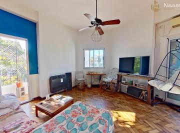 PH · 60m² · 2 Ambientes · Venta PH Muy Luminoso Refaccionado