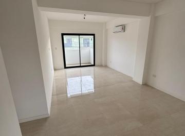 Departamento · 76m² · 4 Ambientes · 1 Cochera · Departamento en Rivadavia