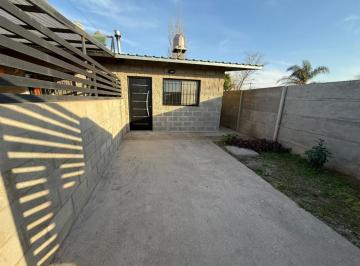 Casa · 40m² · 2 Ambientes · Alquiler en Ibarlucea - 1 Dormitorio
