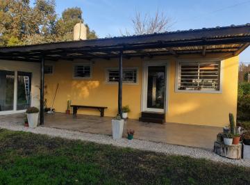 Imagen1 · Casa 3 Amb con Quincho, Parque Entrada de Auto Zona Castagnino