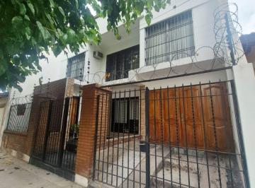 Casa de 10 ambientes, Gobernador Benegas · Prestigiosa Casa en Venta en Godoy Cruz Mza.