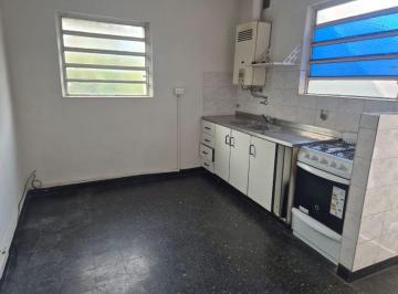 PH de 2 ambientes, Vicente López · PH en Olivos - 2 Amb con Pequeña Terraza! y Sin Expensas