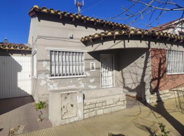 Casa · 145m² · 5 Ambientes · 1 Cochera · Casa en Venta Calle Taboada, Luján de Cuyo