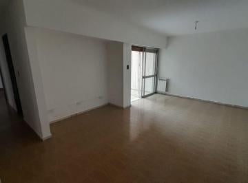 Departamento de 4 ambientes, Córdoba · B° Alberdi | Amplio Depto. | 3 Dorm. C/ Balcon y Patio | Prox. Plaza Colon