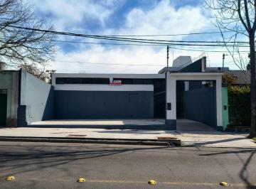 Local comercial de 2 ambientes, Dorrego · Alquiler Salon Comercial en Godoy Cruz