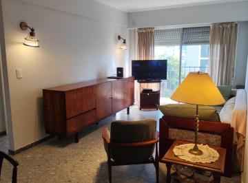 Departamento · 69m² · 3 Ambientes · Venta - Amplio 3 Ambientes Al Frente a 1 Cuadra de Plaza Rocha