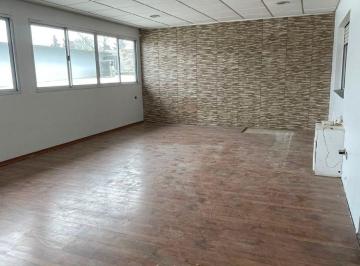 Departamento de 7 ambientes, La Plata · Departamento Al Frente en Primer Piso en Alquiler – Calle 137 Esq 80, Los Hornos