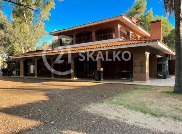 Hotel · 2600m² · Venta Hotel Sobre El Río, Gran Parque, 28 Dorm., Piscinas, Cocheras, Sauce Viejo, Santa Fe