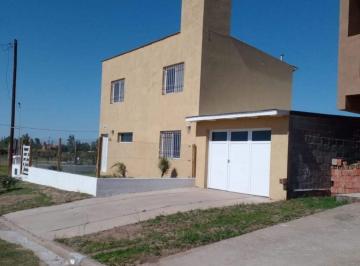 Casa de 7 ambientes, Colonia Tirolesa · Alquiler Colonia Tirolesa