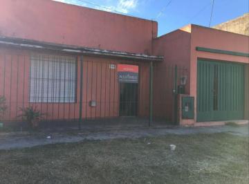 Casa · 75m² · 2 Dormitorios · 1 Cochera · Casa en La Plata