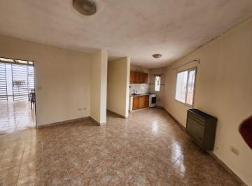 Departamento · 79m² · 3 Ambientes · Alquiler Depto 2 Dormitorio - Centro de Plottier