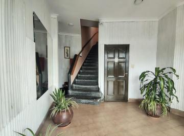 Departamento · 70m² · 3 Ambientes · Departamento de Tres Amb Zona Residencial