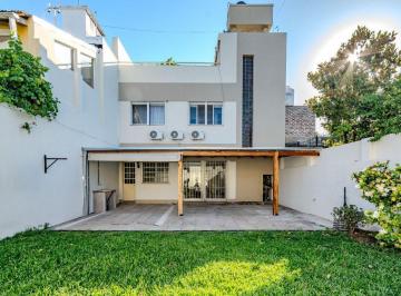 Casa · 200m² · 5 Ambientes · 1 Cochera · Venta Casa 5 Ambientes con Parque - Hurlingham