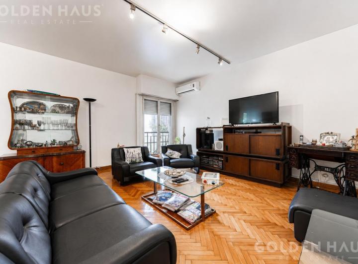 Departamento 3 ambientes en venta en Flores