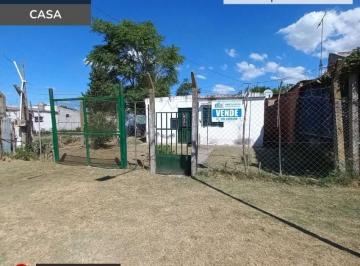 Casa · 80m² · 3 Ambientes · Casa de 2 Dorm. en Gran Lote en Villa Canto