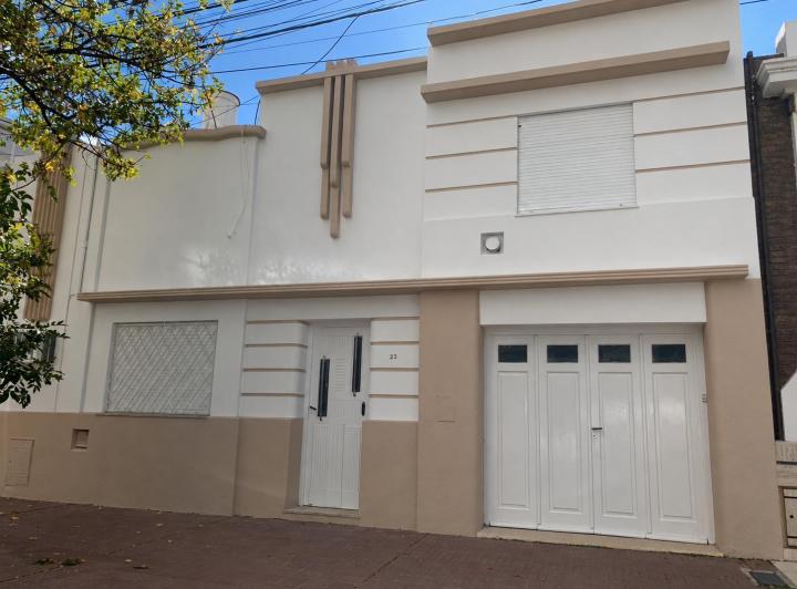 Casa · 4 Ambientes · 1 Cochera