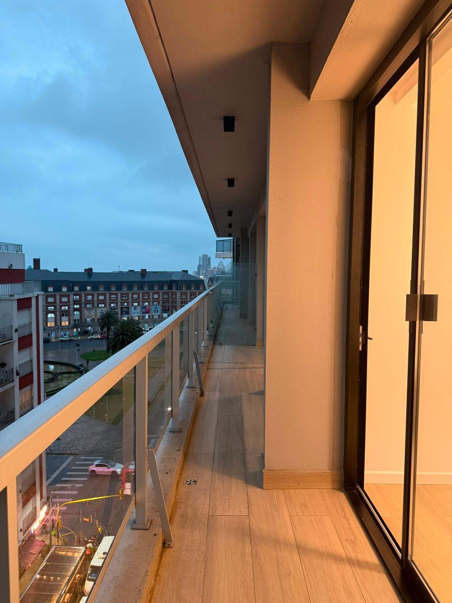 Nuevo lanzamiento. Ubicado en un inmejorable entorno con las comodidades de la vida moderna, a tan solo metros del mar y de Plaza Colón.