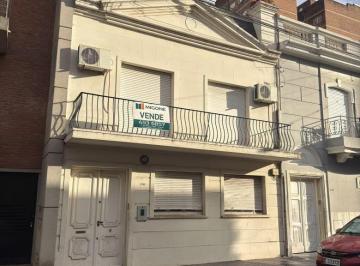 MIG-MIG-5262_2 · Venta de Casa 4 Dorm. en Centro Sur, Santa Fe.