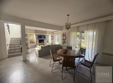 Casa · 800m² · 6 Ambientes · 4 Cocheras · Casa Alquiler Al Golf San Isidro Labrador, Villanueva Tigre