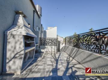 PH · 95m² · 3 Ambientes · Venta PH de 3 Ambientes con Terraza Propia en Lomas de Zamora