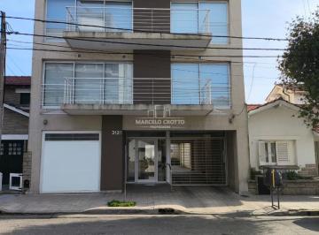Departamento · 41m² · 2 Ambientes · Semipiso de 2 Ambientes con Balcon a La Calle y Cochera Barrio Chauvin