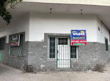 Casa · 67m² · 3 Ambientes · Alquiler de PH Tipo Casa Planta Baja Al Frente en Ramos Mejia